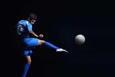 futbol oyuncusu