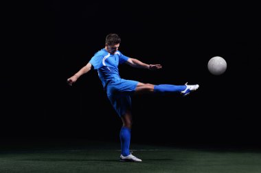 futbol oyuncusu