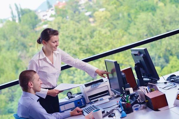 Negocios en una reunión en la oficina — Foto de Stock