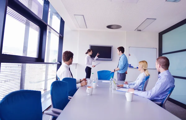 Business in een vergadering op kantoor — Stockfoto