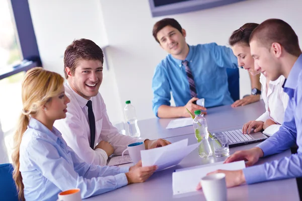 Business in een vergadering op kantoor — Stockfoto