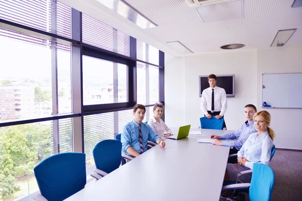 Affaires en réunion au bureau — Photo