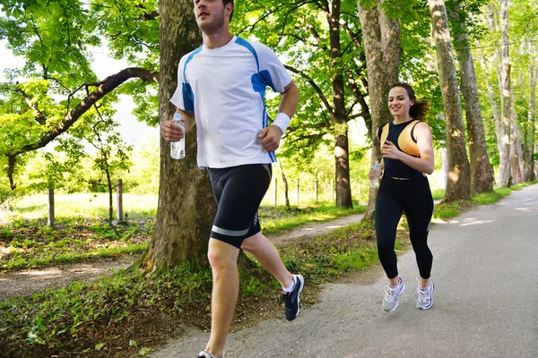 Casal jogging — Fotografia de Stock