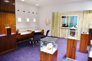 mücevher dükkanı kapalı