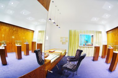 mücevher dükkanı kapalı