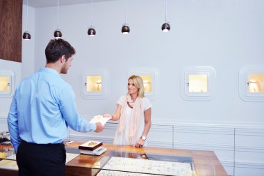 mücevher dükkanı işletme