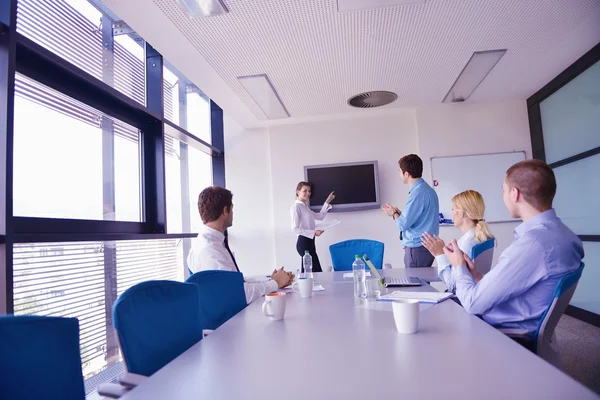 Business in een vergadering op kantoor — Stockfoto