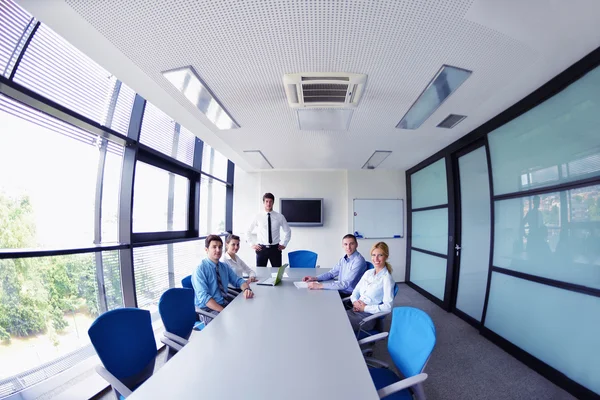 Affaires en réunion au bureau — Photo