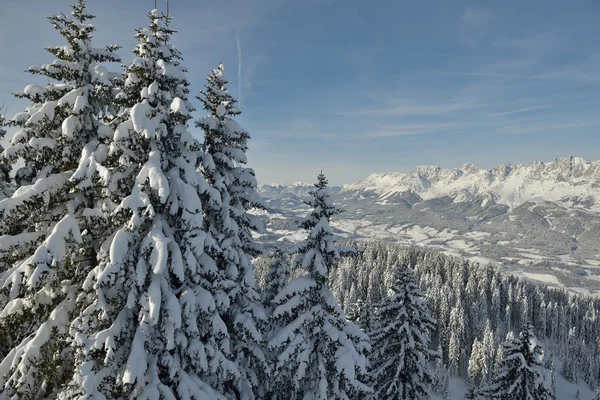 Montaña invierno paisaje — Foto de Stock