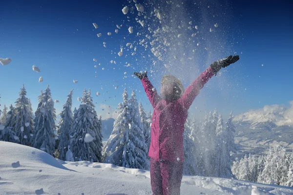 Diversão de inverno e esqui — Fotografia de Stock