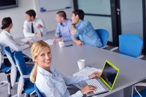 Affaires en réunion au bureau — Photo