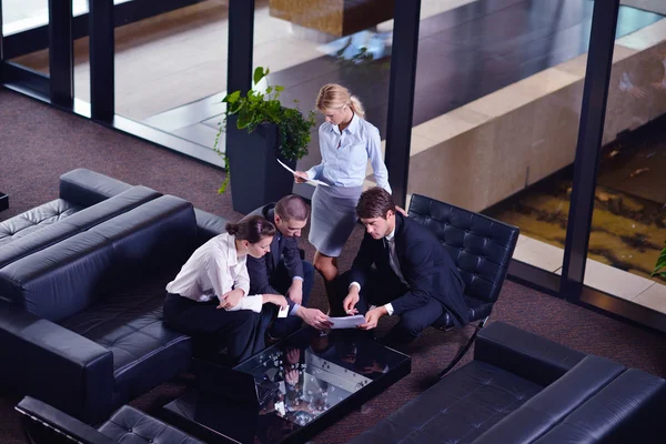 Negocios en una reunión en la oficina — Foto de Stock