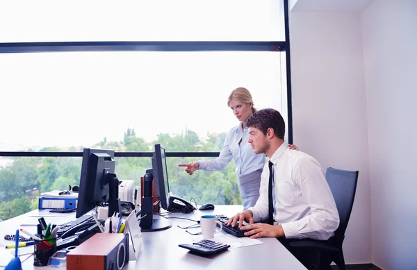 Business in een vergadering op kantoor — Stockfoto