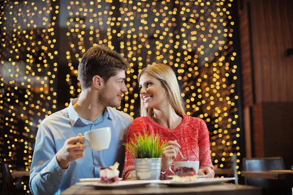 Cita romántica noche — Foto de Stock