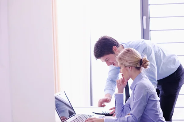 Affaires en réunion au bureau — Photo