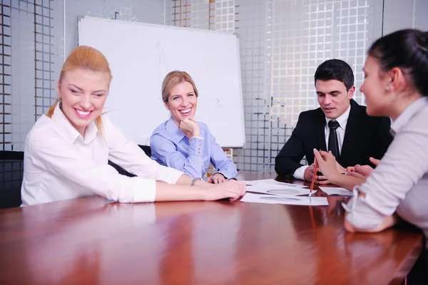 Business in een vergadering op kantoor — Stockfoto