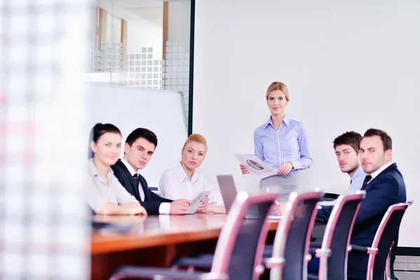 Business in een vergadering op kantoor — Stockfoto