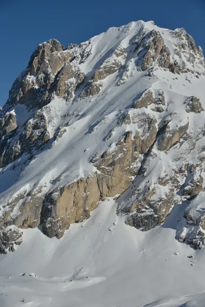 Gebirgslandschaft im Winter — Stockfoto