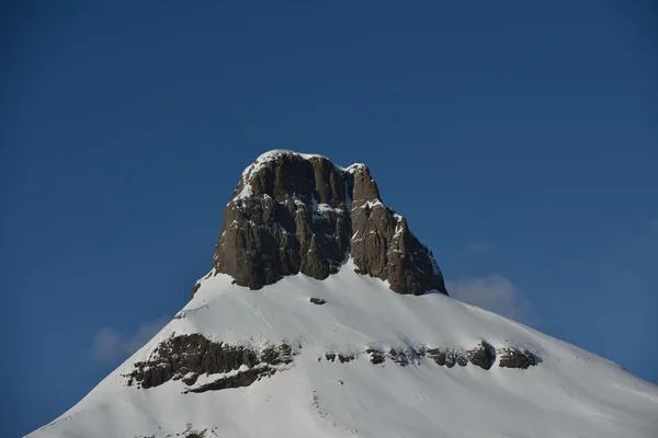 Gebirgslandschaft im Winter — Stockfoto