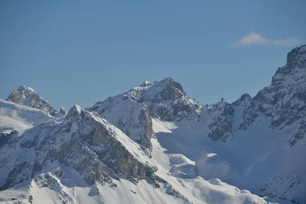 Gebirgslandschaft im Winter — Stockfoto