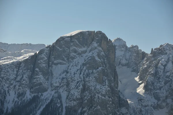 Gebirgslandschaft im Winter — Stockfoto