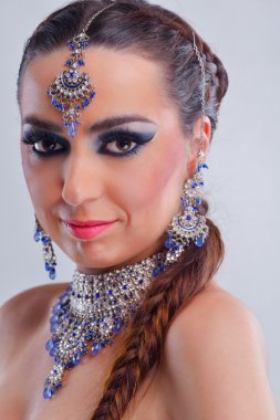 güzel kadın lüks makyaj