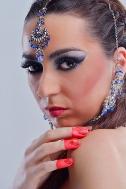 güzel kadın lüks makyaj