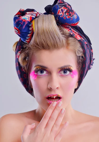 Hermosa mujer maquillaje de lujo —  Fotos de Stock