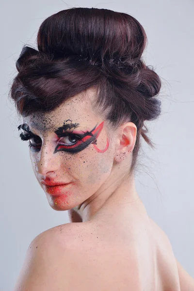 Όμορφη γυναίκα με πολυτέλεια μακιγιάζ — Φωτογραφία Αρχείου