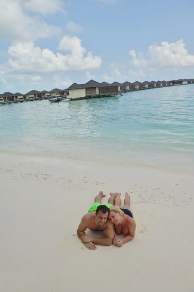 Happy young couple at summer vacation have fun and relax — Stock Photo, Image