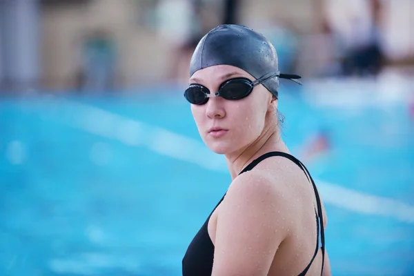 游泳运动员的女人 — 图库照片