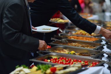 Açık büfe yemek