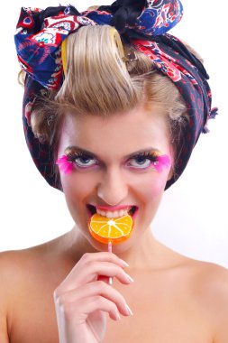 lüks makyaj ile güzel bir kadın