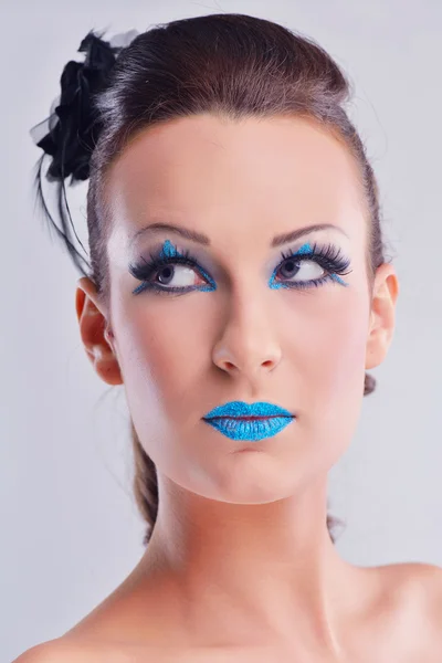 Krásná žena s luxusní make-up — Stock fotografie