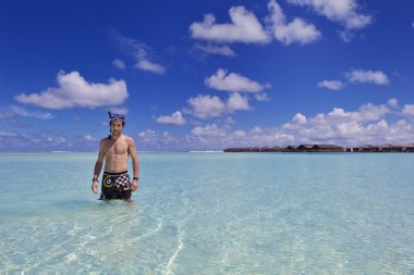 Dalış maske ile genç adam