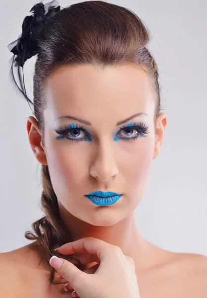 Schöne Frau mit Luxus-Make-up — Stockfoto