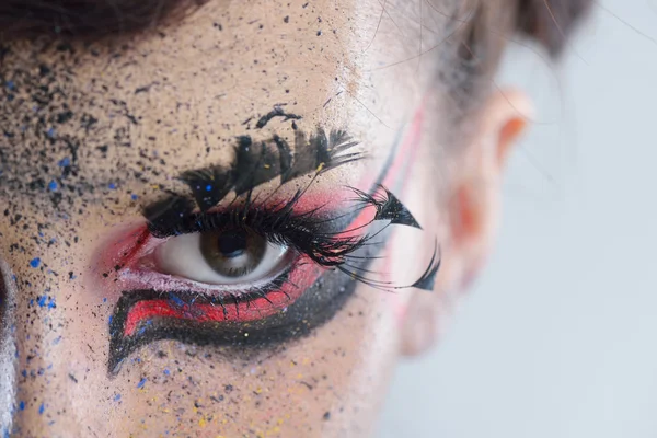 Schöne Frau mit Luxus-Make-up — Stockfoto