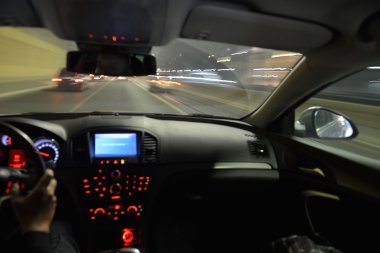 gece araba sürüş