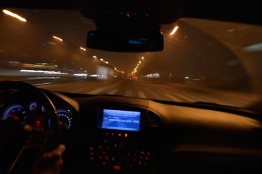 gece araba sürüş