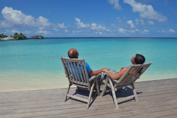 Happy young couple have fun on summer — Stock Photo, Image