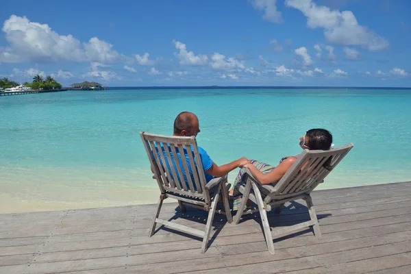 Happy young couple have fun on summer — Stock Photo, Image