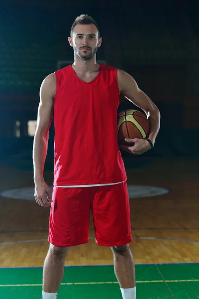 Retrato de jogador de basquete — Fotografia de Stock