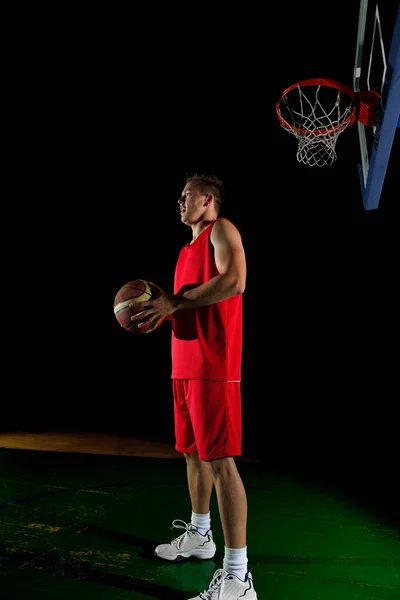 Basketballspieler in Aktion — Stockfoto