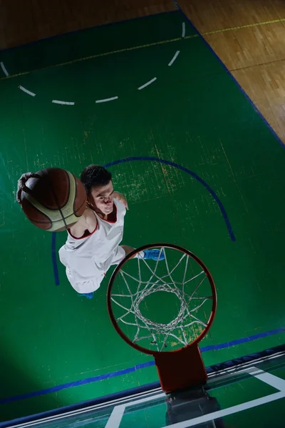 Basketbolcu iş başında — Stok fotoğraf