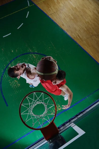 Jogador de basquete em ação — Fotografia de Stock