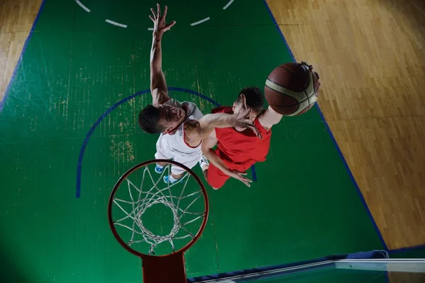 Jugador de baloncesto en acción — Foto de Stock