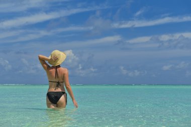 mutlu kadın zevk yaz saati