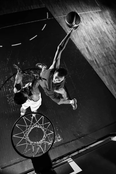 Jogador de basquete em ação — Fotografia de Stock