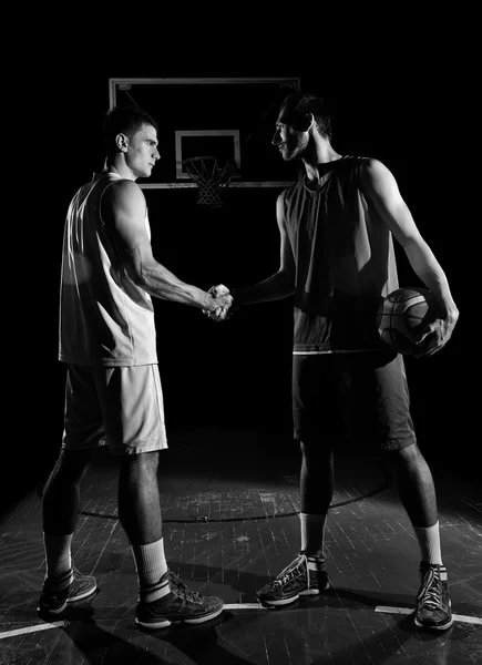 Jogador de basquete em ação — Fotografia de Stock