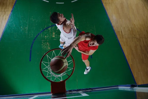 Jogador de basquete em ação — Fotografia de Stock